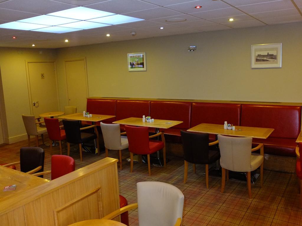 The Golden Lion Hotel Maryport Exterior photo